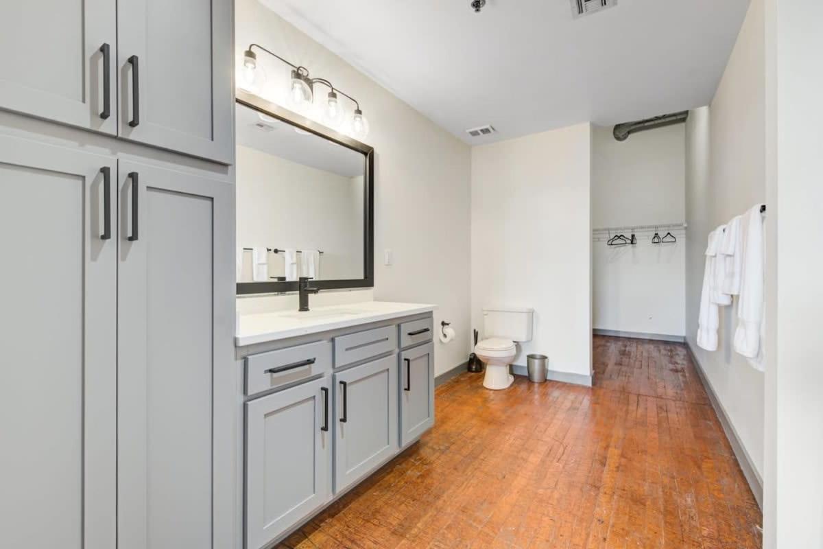 2Br 2Ba Spacious Historic Loft With Gym By Envitae Kansas City Exteriér fotografie