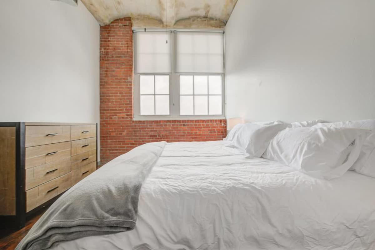 2Br 2Ba Spacious Historic Loft With Gym By Envitae Kansas City Exteriér fotografie